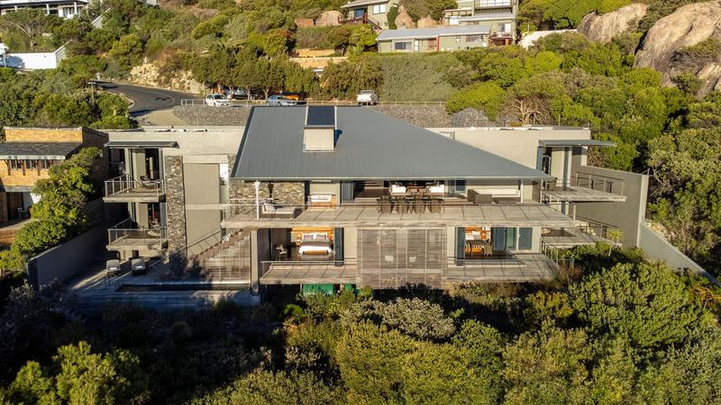 6 Bedroom Property for Sale in Llandudno Western Cape